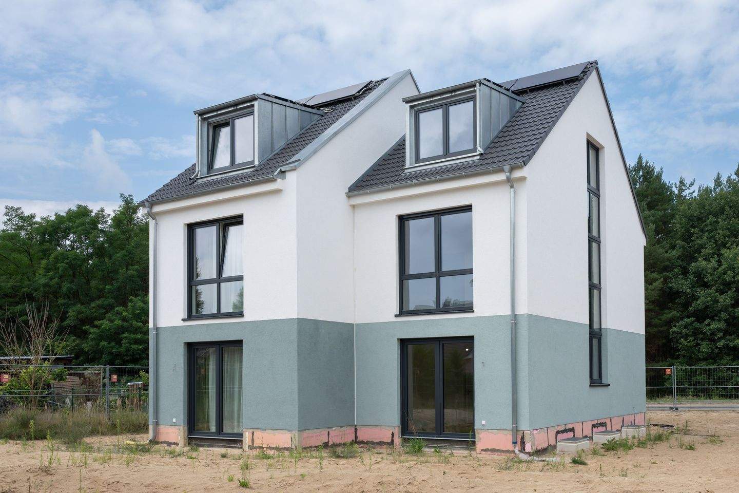 Thumbnail-Neubau-Doppelhaushälften mit Stil & Effizienz