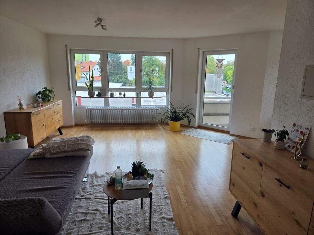 Thumbnail-Eigentumswohnung mit Balkon und Aufzug in zentrumsnaher Lage | Erbbaurecht