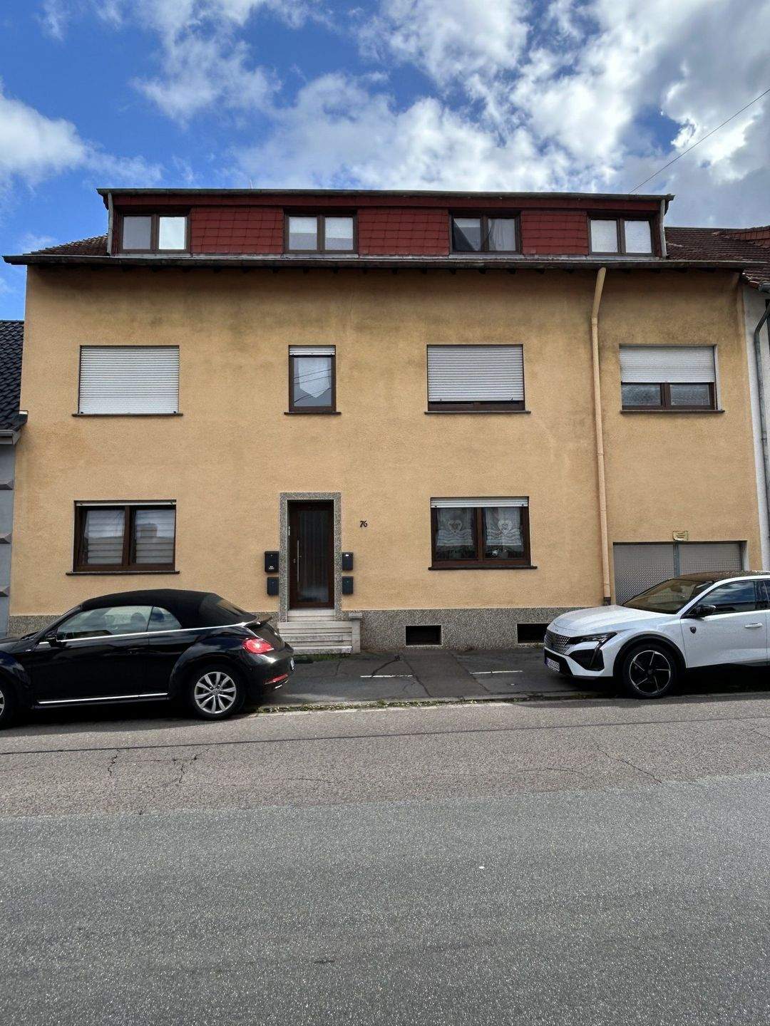 Thumbnail-Großes Mehrfamilienhaus mit 4 Wohneinheiten in Großrosseln -Nähe Zentrum- zu verkaufen