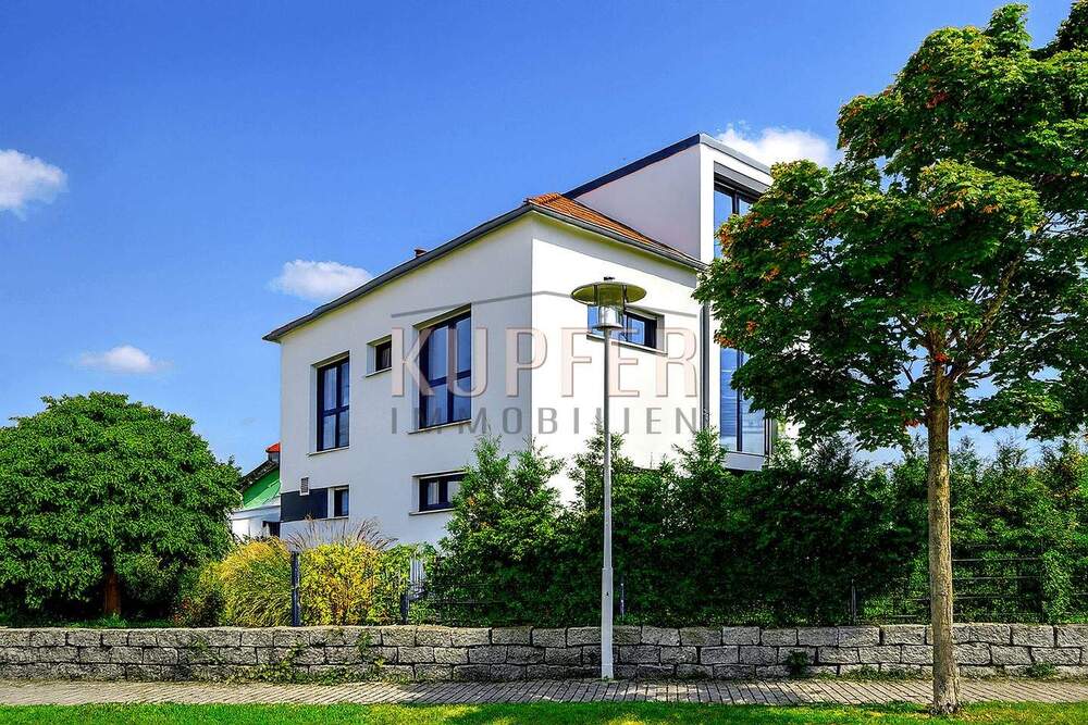 Thumbnail-Modernes Effizienzhaus A+ mit Gartenidylle in begehrter Wohngegend!