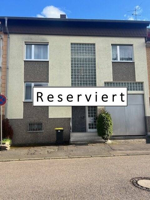 Thumbnail-Ihr neues Zuhause: Großzügiges Familienhaus mit traumhaftem Garten