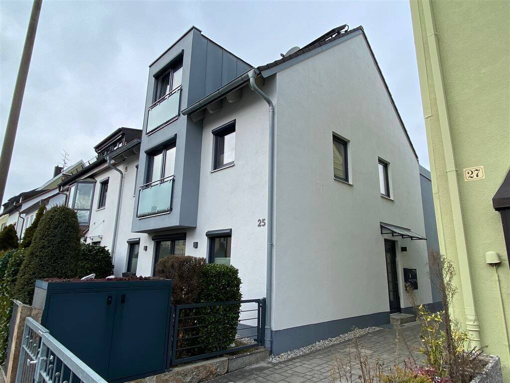 Thumbnail-Moderne Dachgeschosswohnung im Zentrum in der Innenstadt von Fürstenfeldbruck