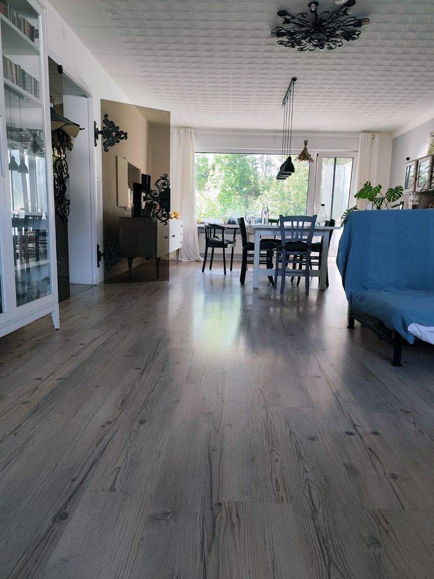 Thumbnail-Zweifamilienhaus mit Gewerbeeinheit in Riegelsberg-OT zu verkaufen