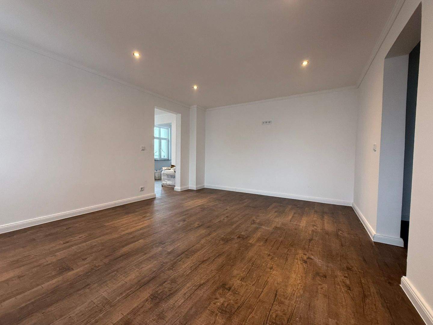 Thumbnail-Kernsanierte Wohnung am Heinrich-Braun-Krankenhaus