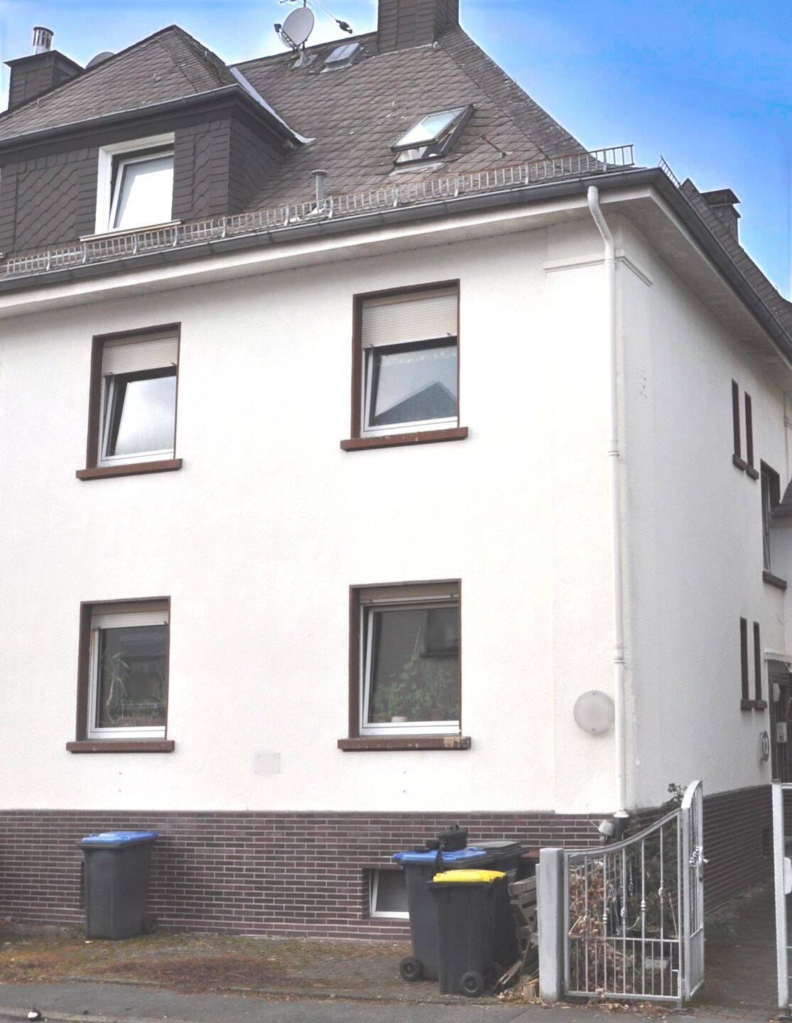 Thumbnail-Mehrparteienhaus in guter Lage von Siegen - 3-fach vermietet