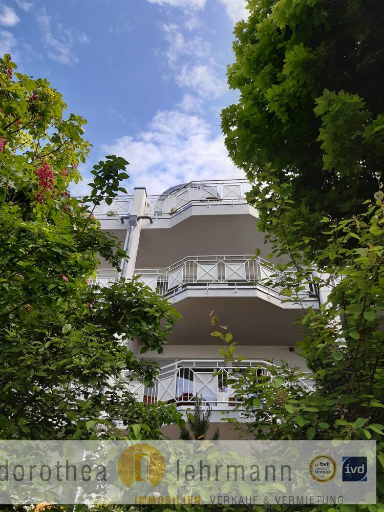 Thumbnail-Großzügiges Wohnen in citynaher Lage Wiesbaden Südost im 2.OG mit Balkon und Fahrstuhl