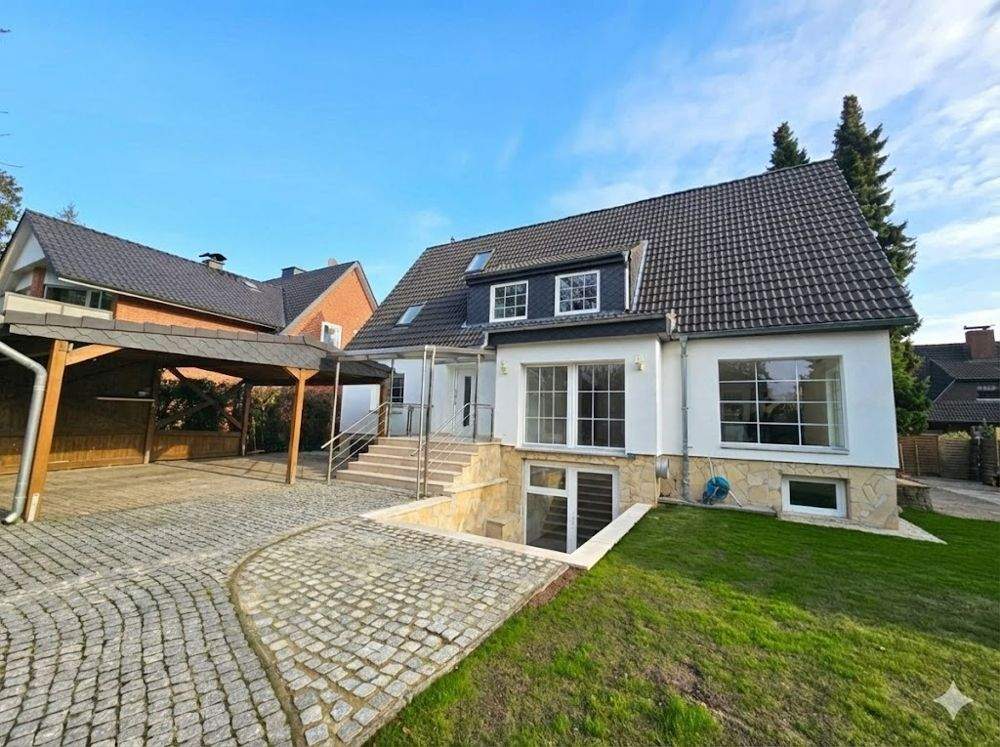 Thumbnail-Neuwertiges + familiengerechtes Einfamilienhaus mit Souterrainfläche in Bestlage von Wellingsbüttel!