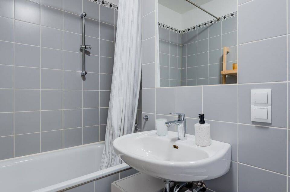 Thumbnail-Wohnung mit 2 Zimmern und Balkon !