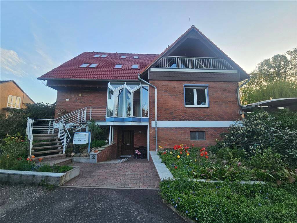 Thumbnail-Exklusives Einfamilien-Haus als mögliches Mehrparteienhaus mit Garten & moderner Technik