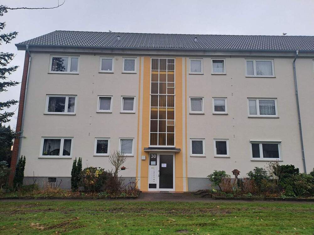 Thumbnail-Moderne 3-Zimmer Wohnung zur Miete in Neumünster Stadtmitte