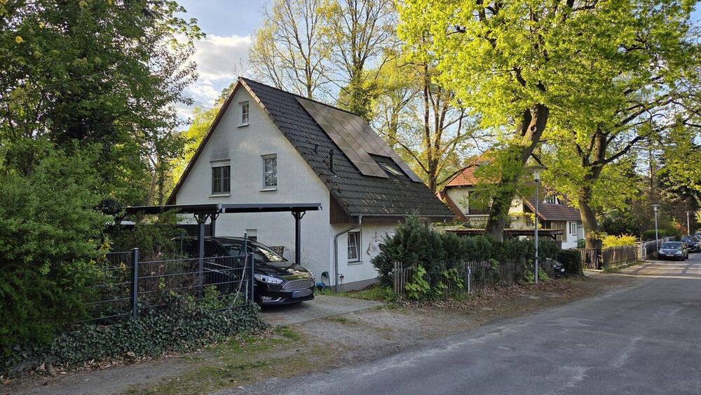 Thumbnail-Solides Einfamilienhaus mit großem Grundstück in Blankenfelde