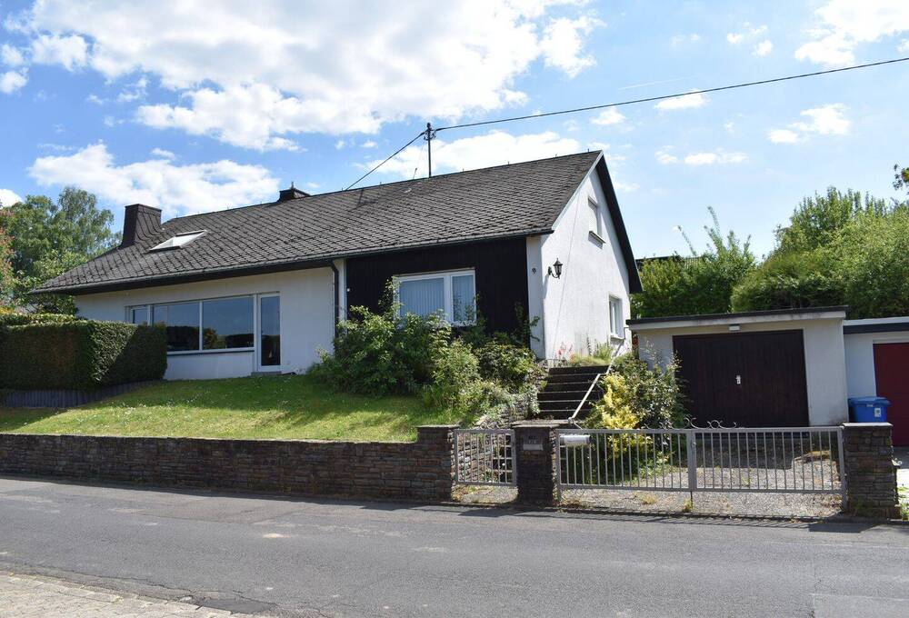 Thumbnail-top gepflegtes Einfamilienhaus in Biebernheim zu verkaufen