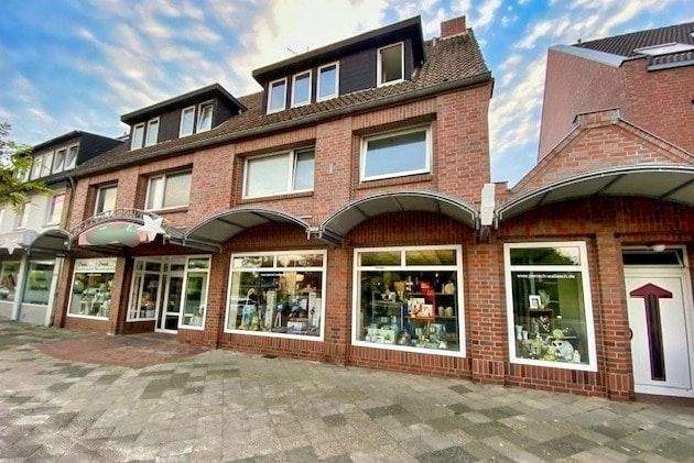 Thumbnail-Solides Wohn- und Geschäftshaus