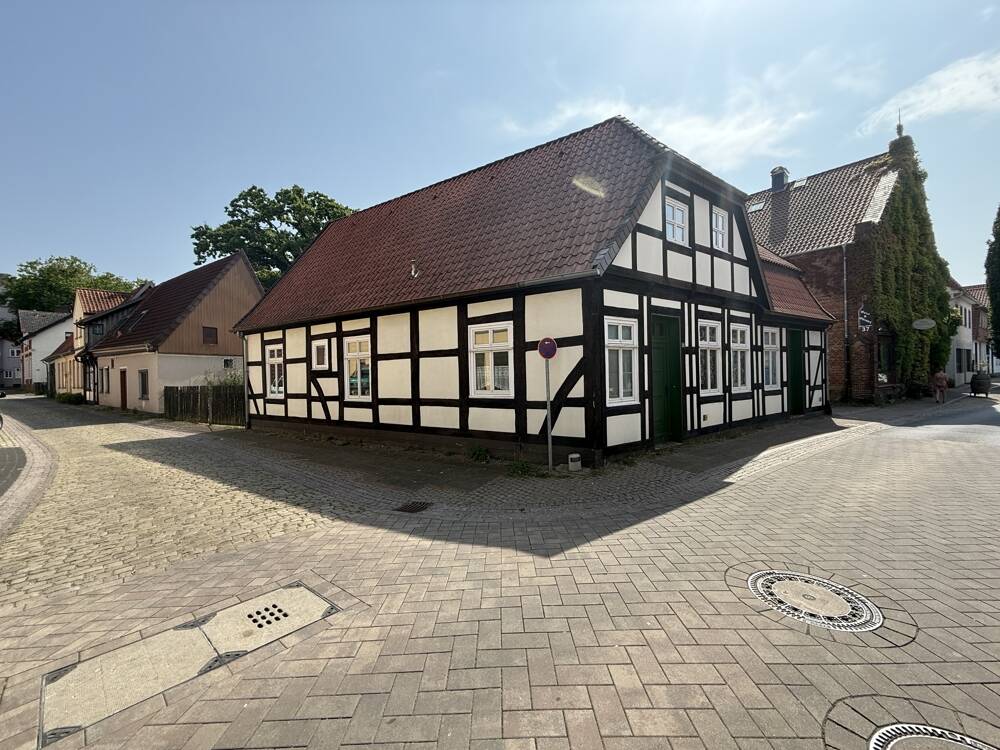 Thumbnail-Verden: Charmantes Stadthaus mit gemütlicher Einliegerwohnung, Ausbaureserve und entzückendem Garten