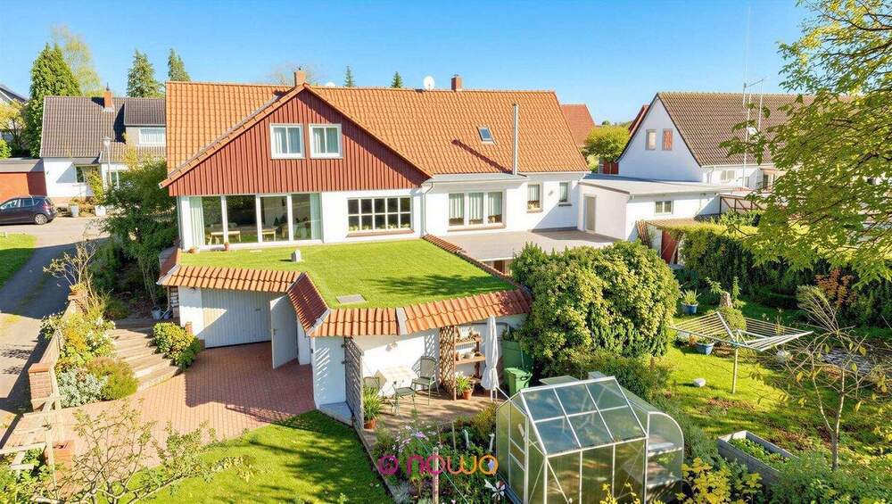 Thumbnail-Mehr als nur eine Doppelhaushälfte - Haus mit Wintergarten, Kamin & Traumgarten