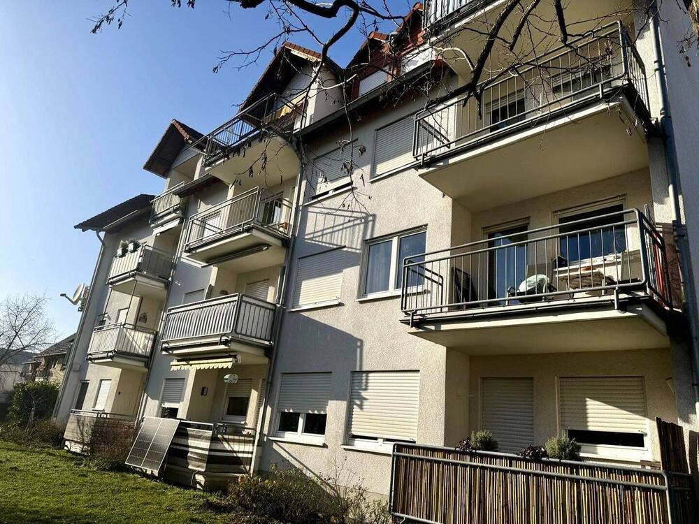 Thumbnail-Lichtdurchflutete 2 ZKB mit Loggia und PKW-Stellplätzen !