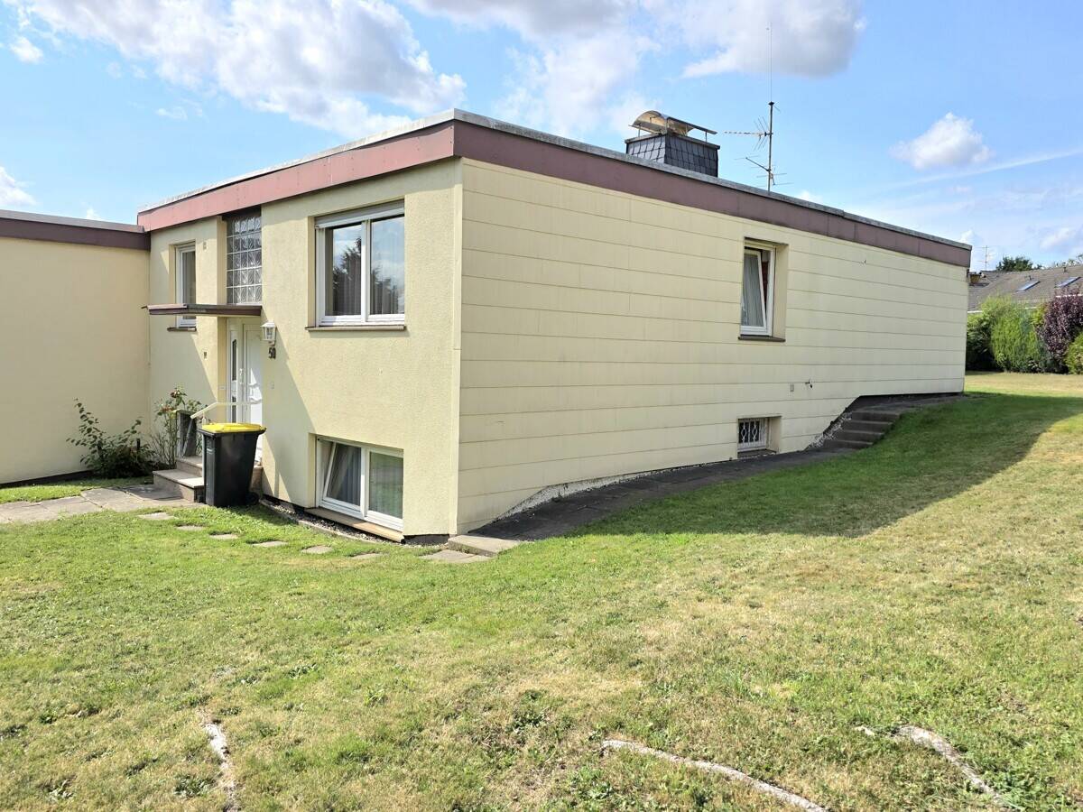 Thumbnail-Gepflegtes Reihenendhaus mit großem Grundstück in Kassel-Niederzwehren