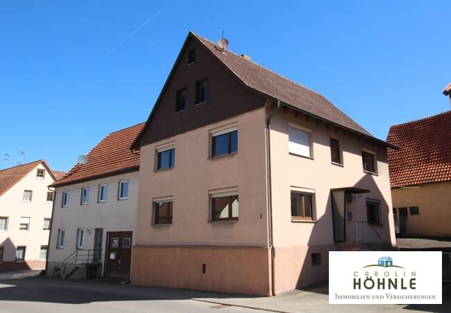 Thumbnail-Wohnen mitten im Dorf - Einfamilienhaus mit Garten und großer Scheune -
