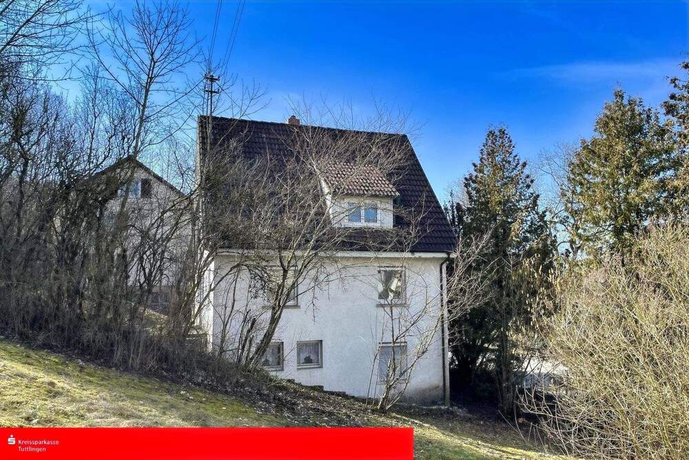 Thumbnail-Freistehendes Einfamilienhaus mit Garten in Tuttlingen