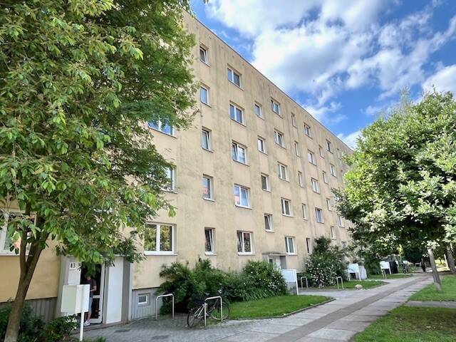 Thumbnail-Für Sie in Herrichtung 3-Raum Wohnung im EG mit Waldblick ab 15.Juli 2026