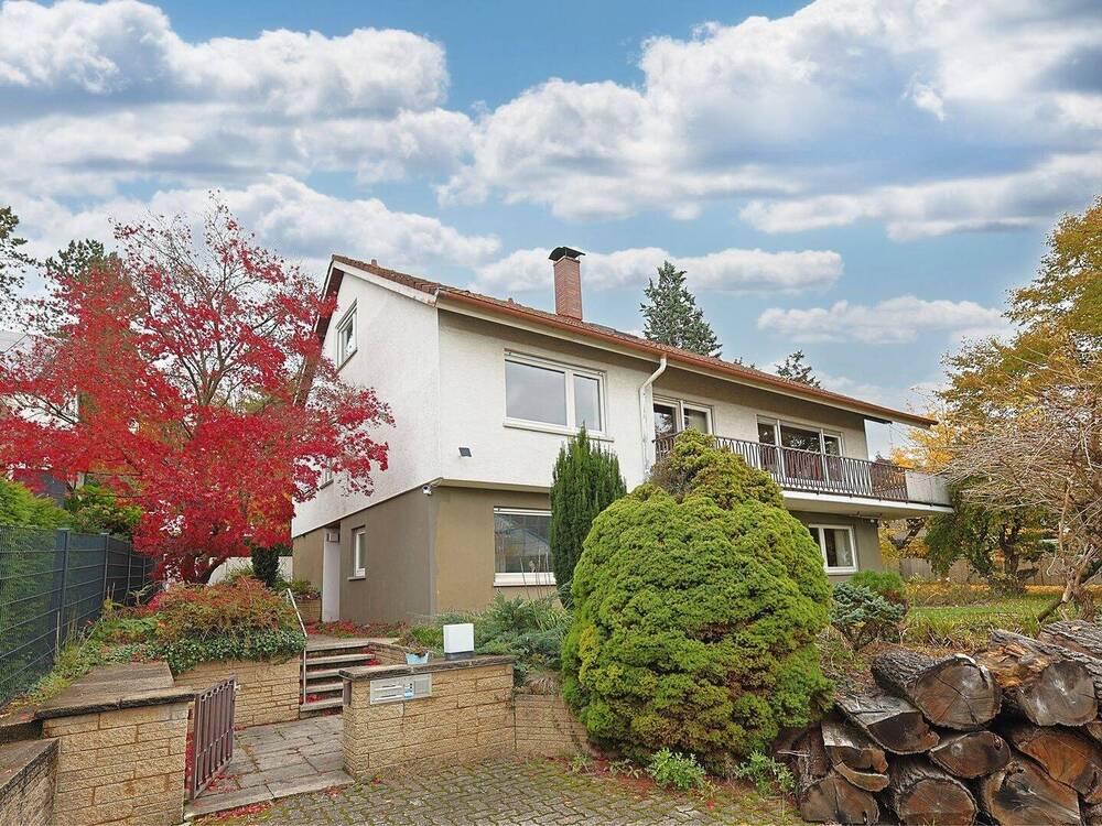 Thumbnail-Einzigartiges Einfamilienhaus mit Einliegerwohnung und großem Gartengrundstück