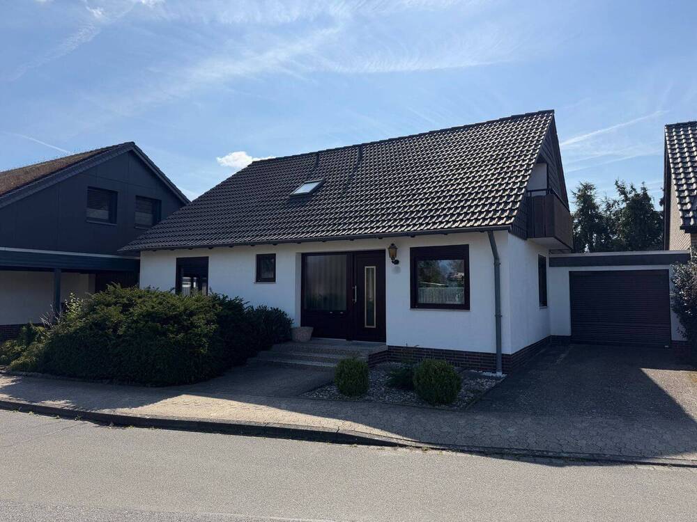 Thumbnail-Charmantes Ein-Zweifamilienhaus mit viel Potential 2 Wohneinheiten (EG + DG)