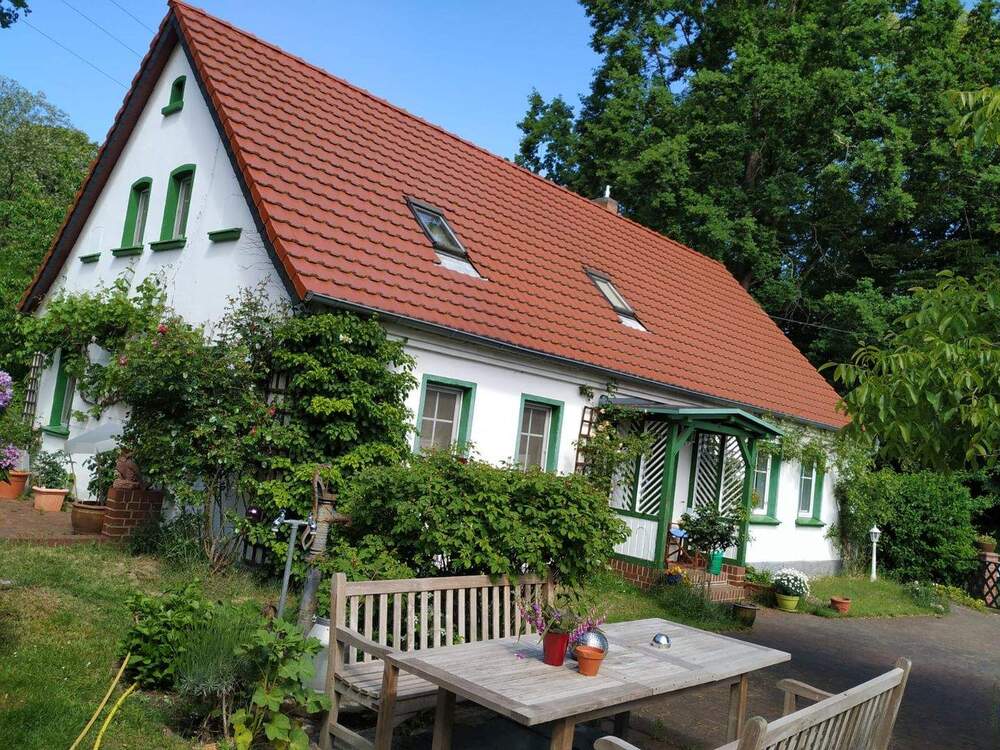 Thumbnail-Attraktives Wohnhaus in Felixsee OT Bloischdorf mit großzügigem Grundstück und Platz zum Wohlfühlen. Ihr neues Zuhause in ländlicher, idyllischer Umge