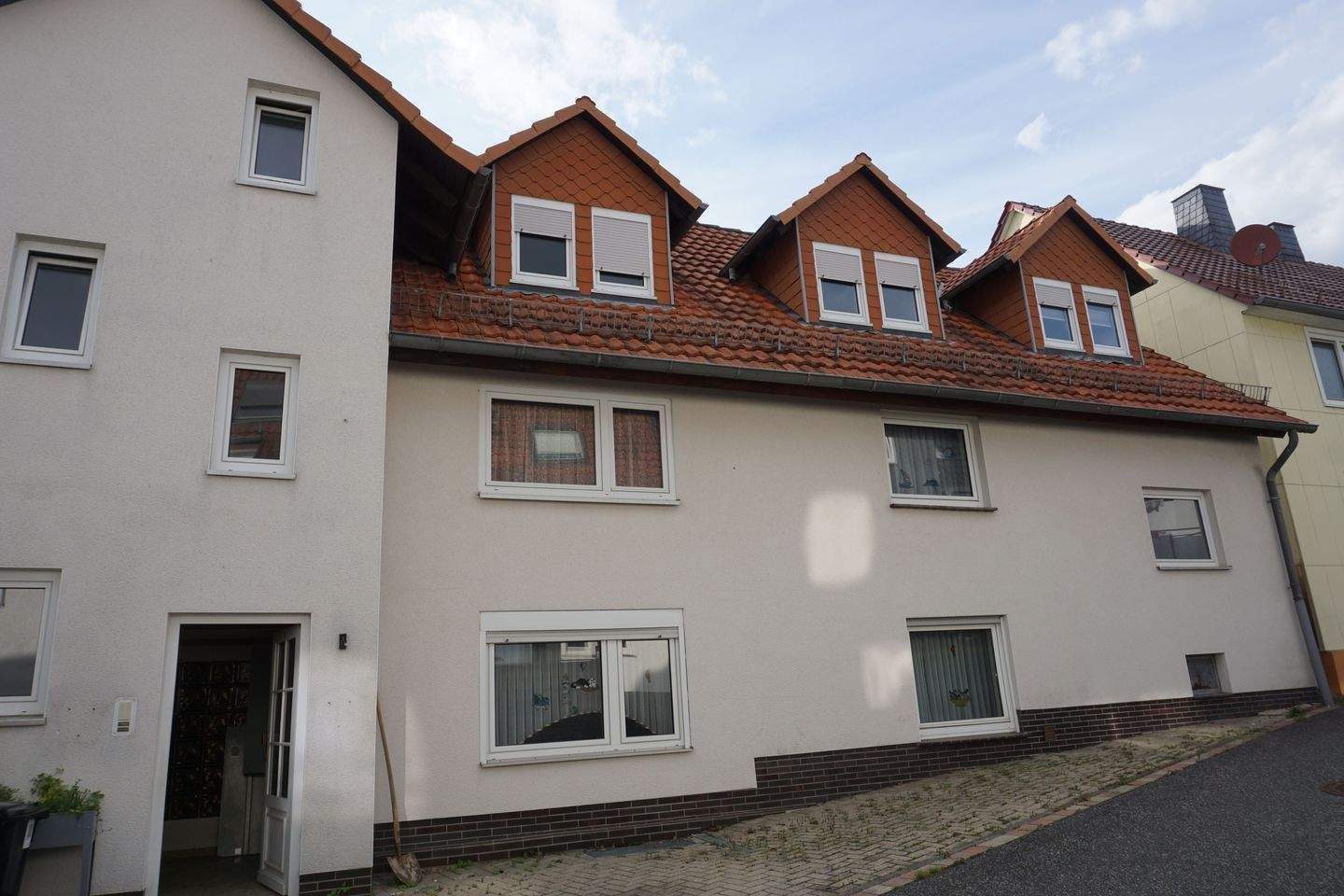 Thumbnail-***Preisreduzierung - Mehrfamilienhaus direkt in Bad Emstal-Sand zu verkaufen***