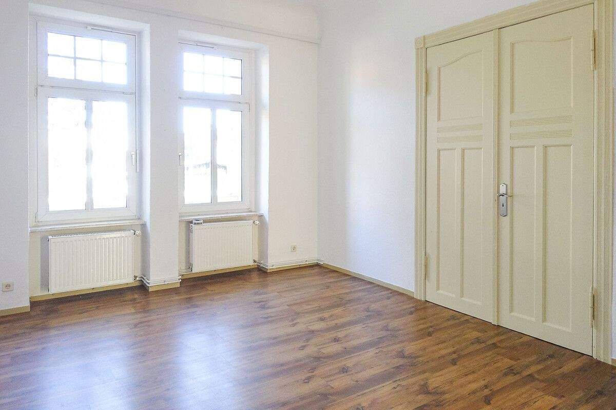 Thumbnail-Großzügige Dreiraumwohnung mit Balkon