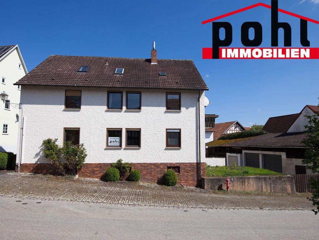 Thumbnail-PREIS GESENKT! Großes Wohnhaus zum günstigen Preis! Sehr viel Platz in einem Stadtteil von Seßlach! Scheune + Garagen!