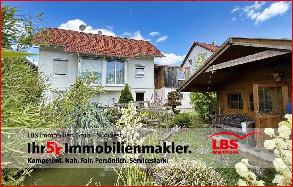 Thumbnail-Großes Einfamilienhaus mit EBK, Gartenhaus und idyllischem Teich-in begehrter Lage am Bach