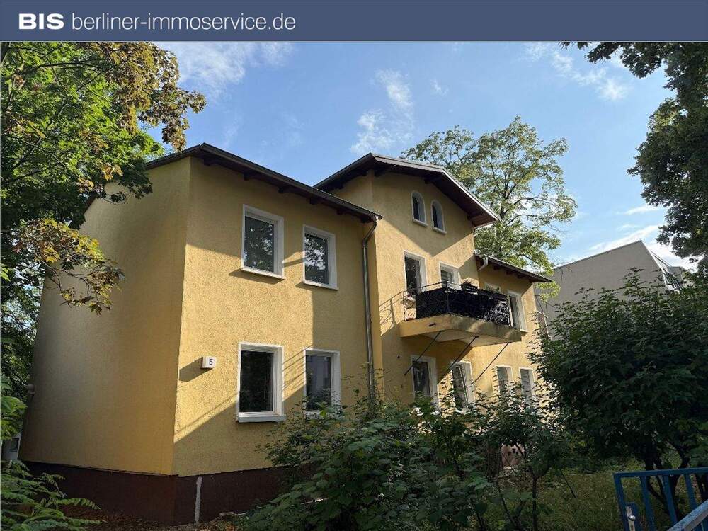 Thumbnail-Investment mit Seele in Adlershof - Mehrfamilienhaus mit zusätzlichem Baugrundstück für ZFH