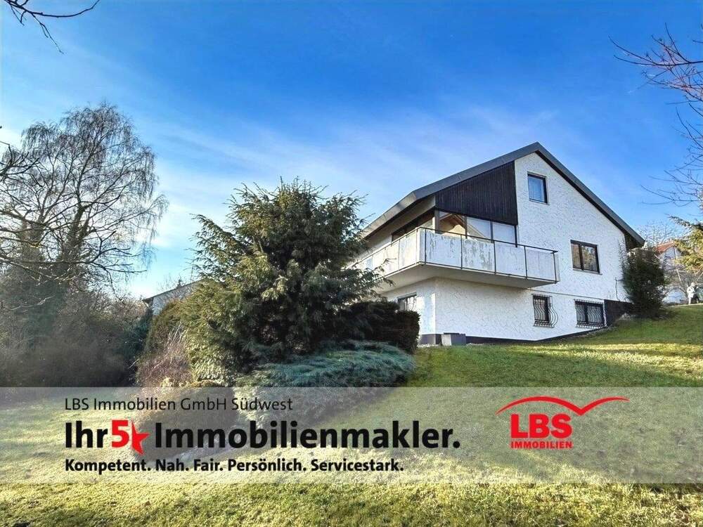 Thumbnail-Einfamilienhaus mit ELW + 3 Garagen in Sackgasse und Randlage