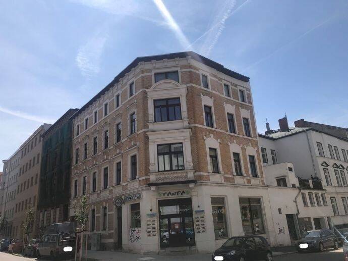 Thumbnail-Nachmieter für eine großzügige 2-Raum-Wohnung in der südl. Innenstadt mit Küchenmöbel, Erker & Dachterrasse gesucht!