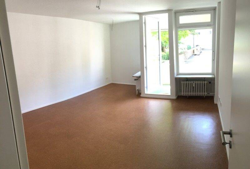 Thumbnail-2021 renovierte 2-Zimmerwohnung - Balkon - Neue Elektrik - Neues Bad