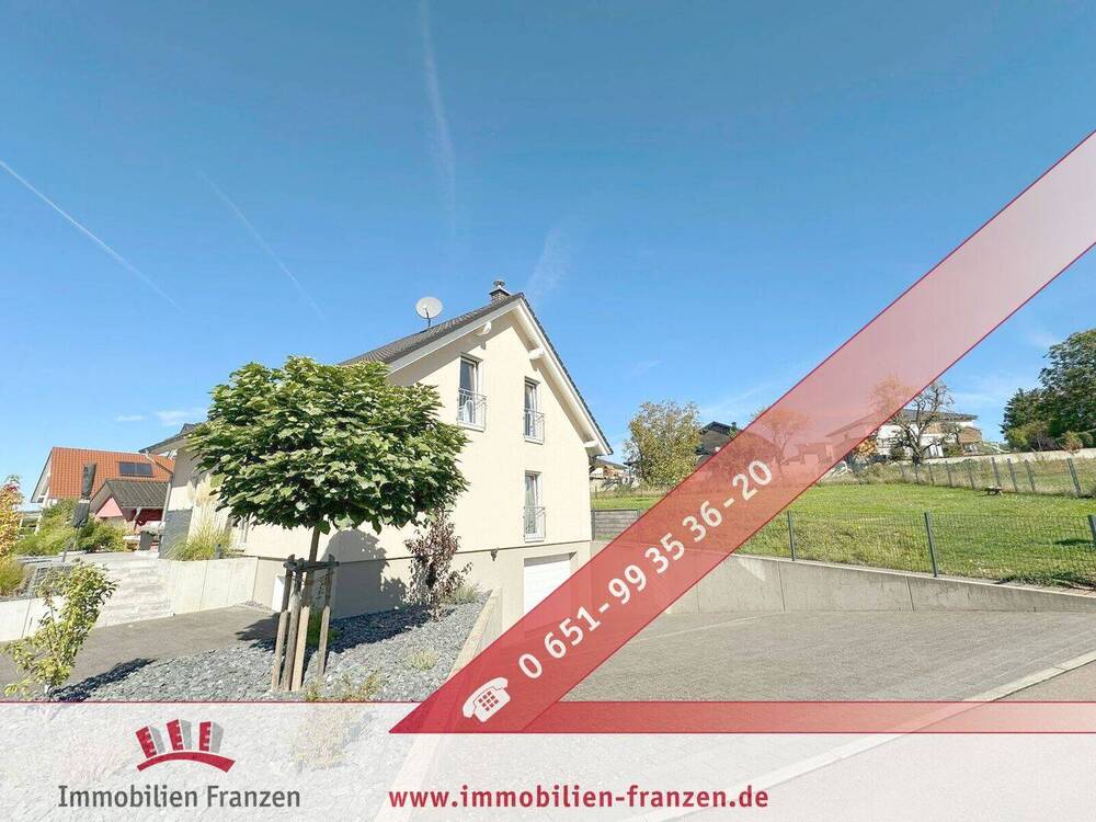 Thumbnail-Schickes, energieeffizientes und liebevoll gepflegtes Familiendomizil mit schönem Garten ! Frei nach Absprache