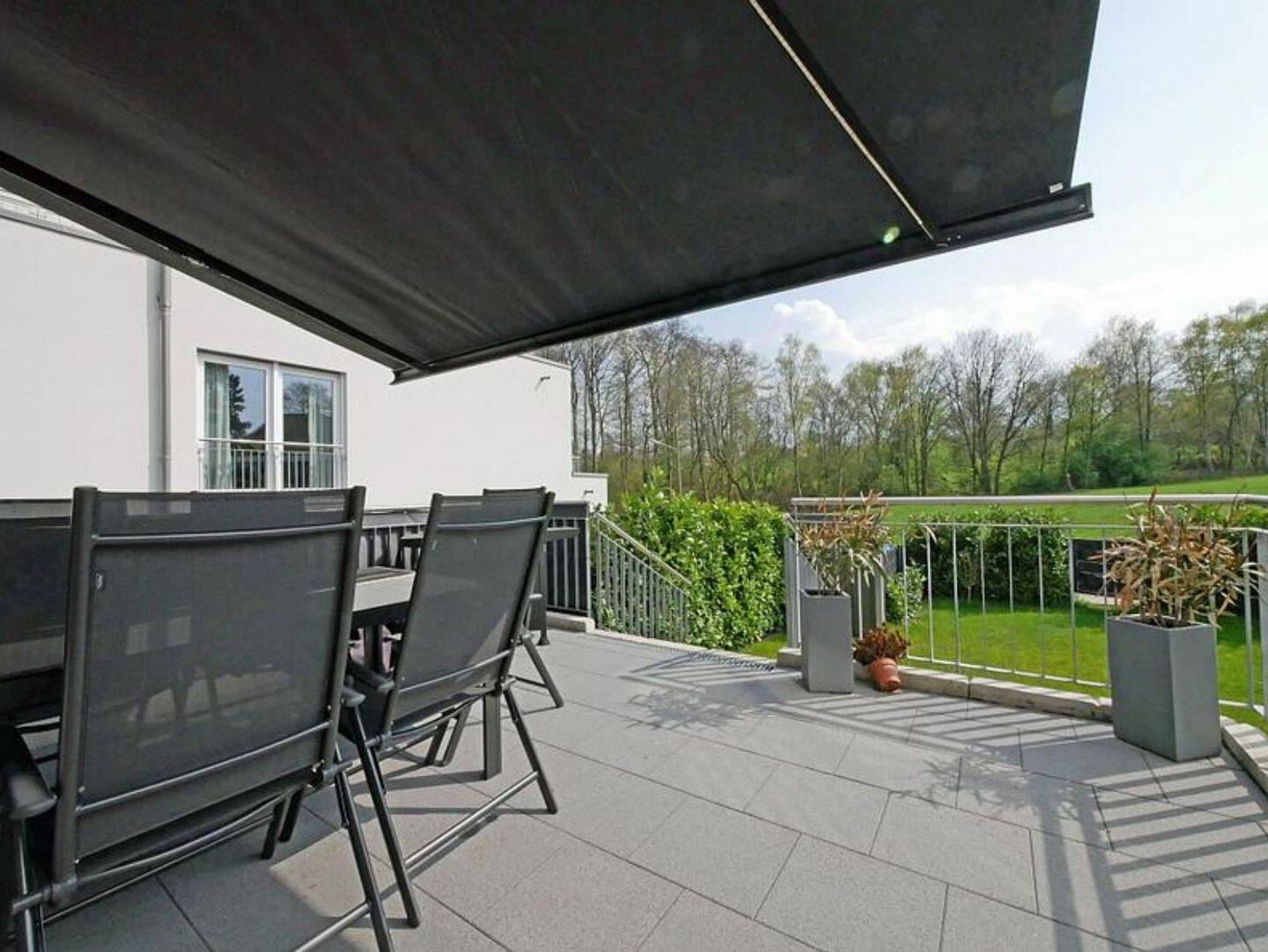Thumbnail-Exklusive Maisonette-Wohnung mit eigenem Garten in begehrter Lage von Bochum-Stiepel