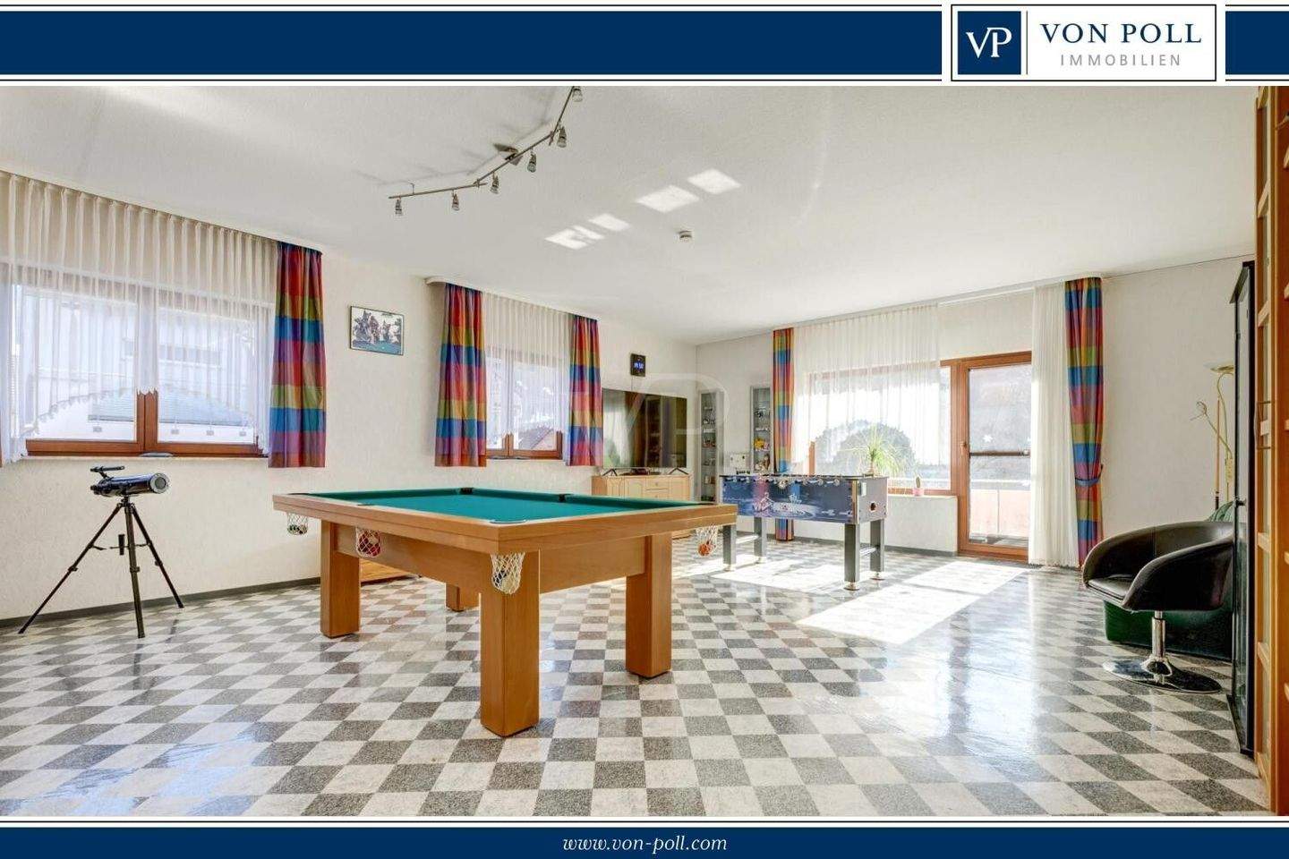 Thumbnail-Großes Einfamilienhaus in Vockenhausen