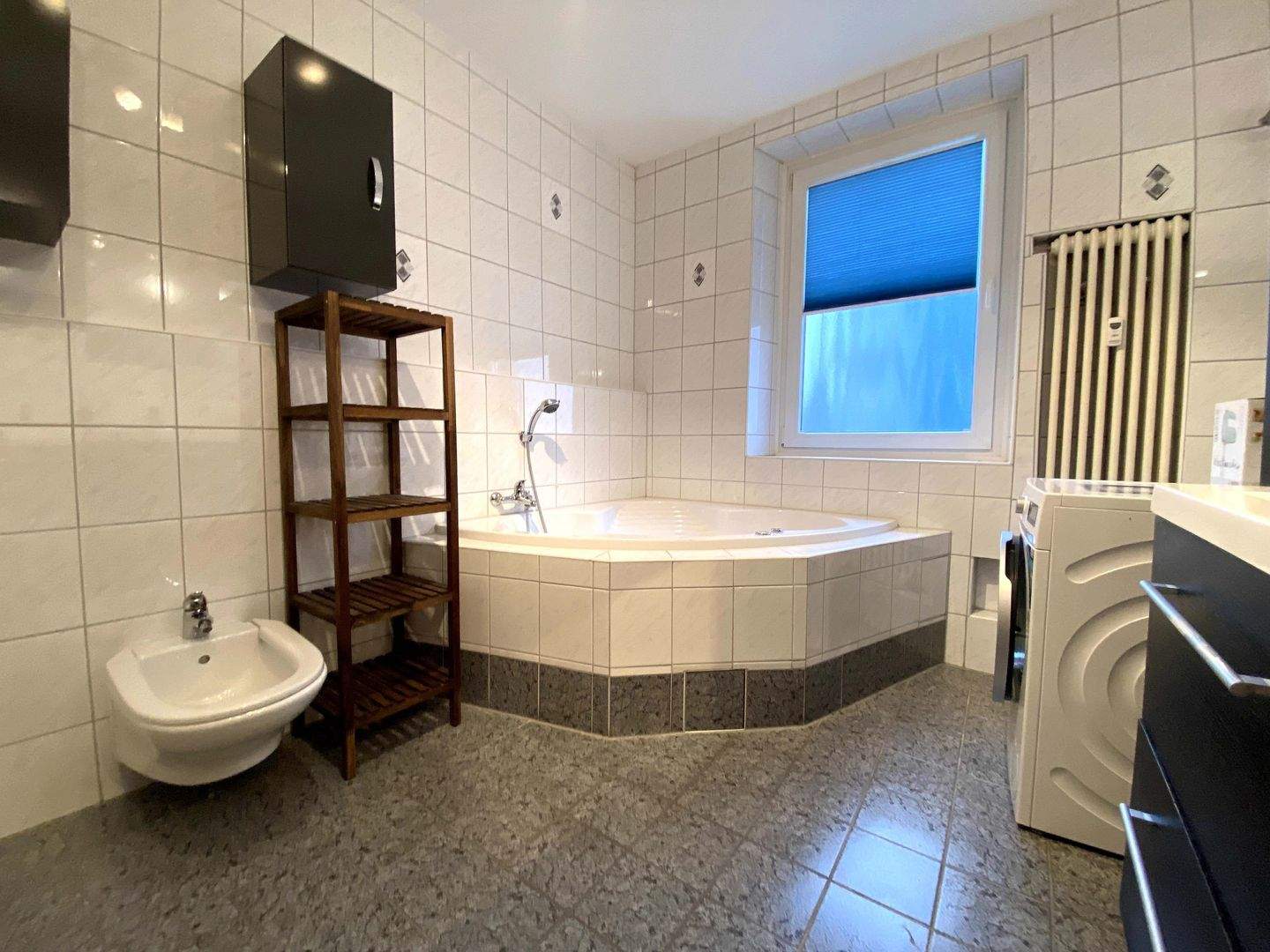 Thumbnail-Großzügige, gepflegte 4-Zimmer-Wohnung in Mögeldorf