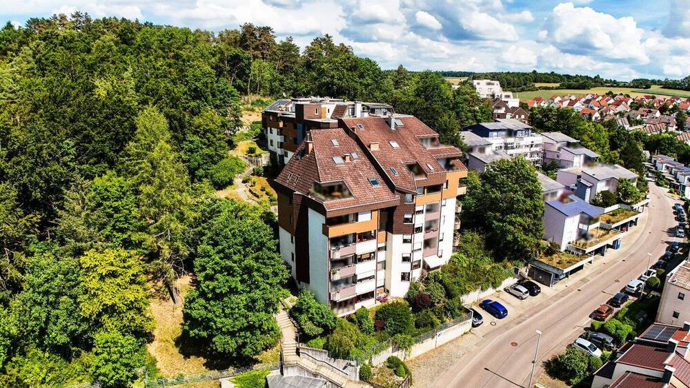 Thumbnail-Großzügige 3,5-Zimmer-Wohnung mit Blick über Weil der Stadt