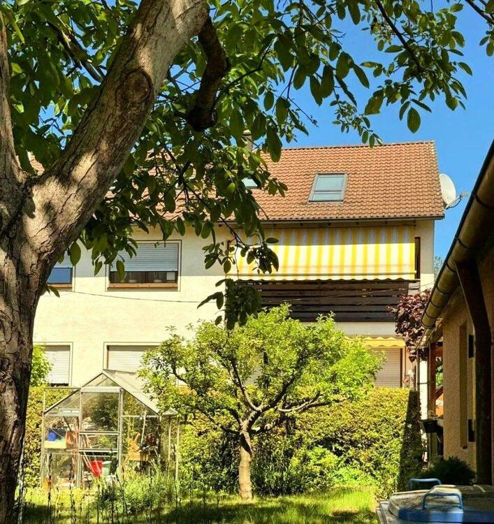 Thumbnail-Großzügige 3 Zi. Maisonette ETW mit Wintergarten Nürnberg - Altenfurt Wohnung kaufen