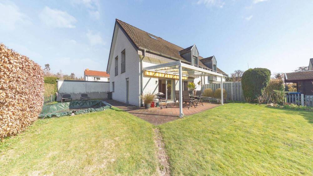 Thumbnail-Familienfreundliche Doppelhaushälfte mit Garage und Pool in ruhiger Sackgasse in Friedrichsdorf