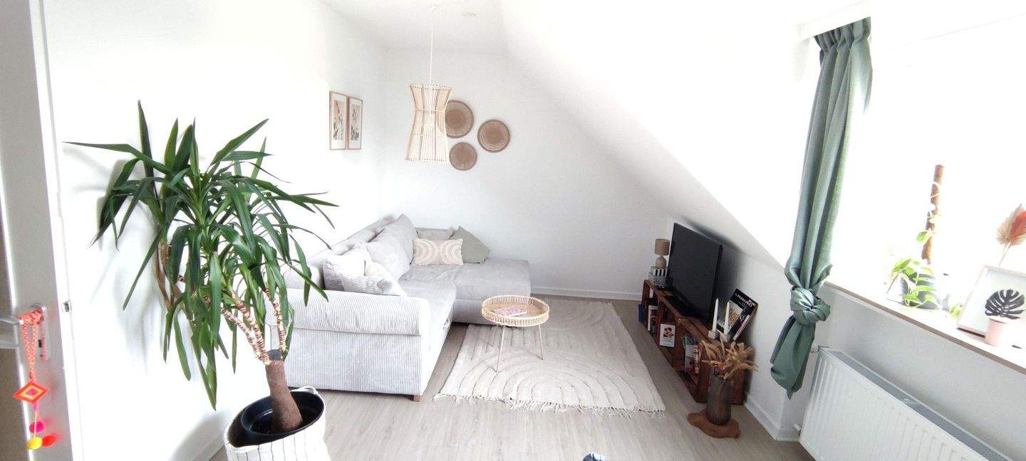 Thumbnail-Charmantes Dachgeschossapartment in Osnabrück - 2 Zimmer auf 50 m²