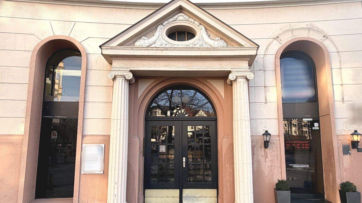 Thumbnail-Repräsentativer Altbau mit Aufzug & Fußbodenheizung - Charmante 2-Zi Whg. - List - Moltkeplatz