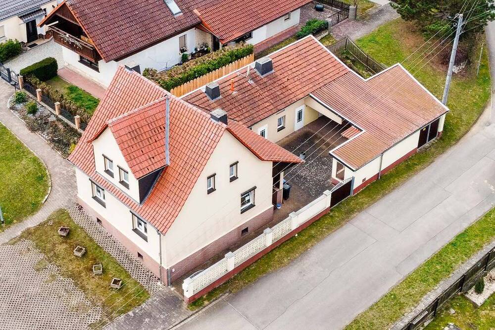 Thumbnail-AUKTION: Einfamilienhaus mit Nebengelass
