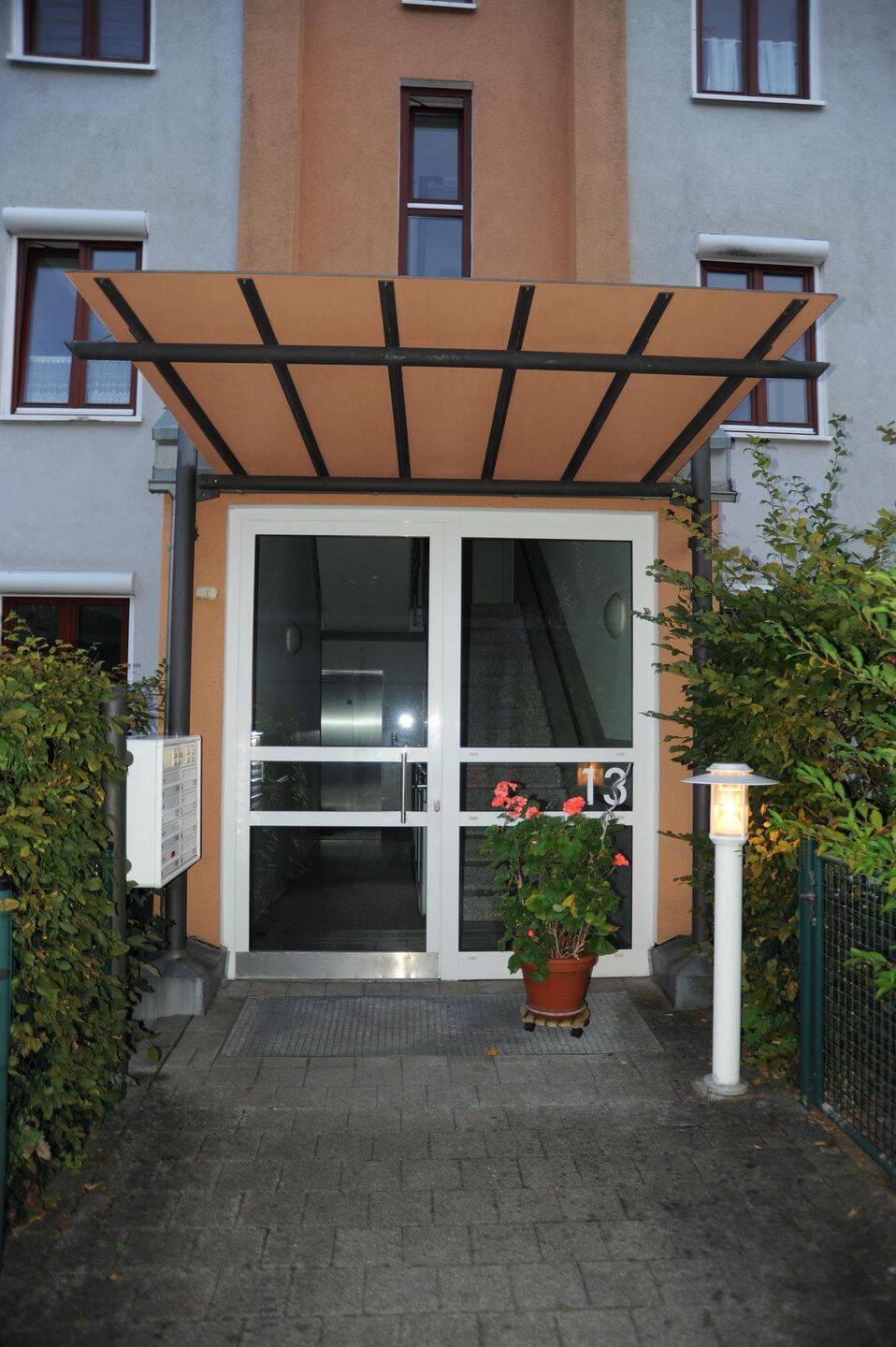 Thumbnail-Ruhige 3-Zimmer-Wohnung mit Lift und Tiefgarage