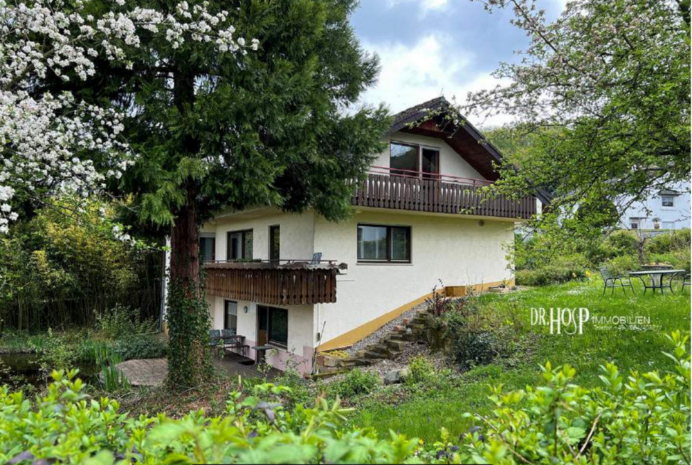 Thumbnail-Grosses 2-Generationen-Haus + enorme Sanierungszuschüsse + riesiges Grundstück + mit Schwimmteich + ... Bezug kurzfristig möglich