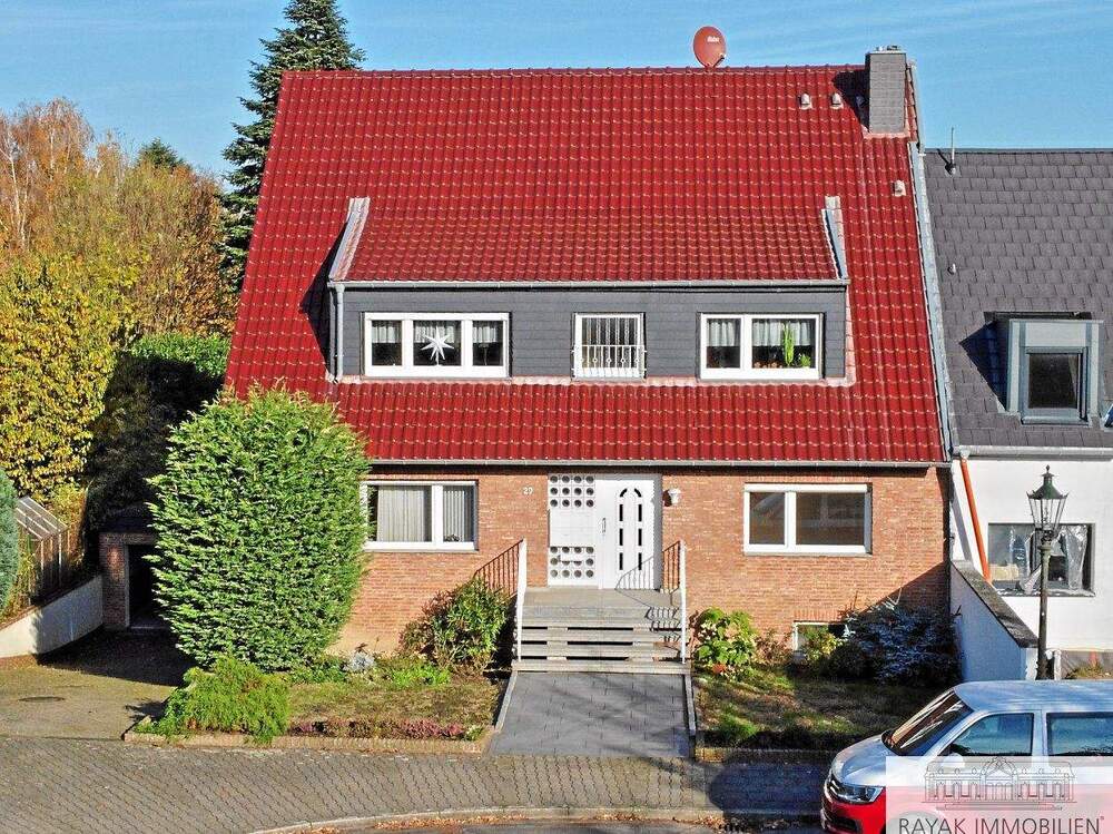 Thumbnail-Rarität in Wersten: Zweifamilienhaus (ca. 242?m²) mit großem Garten