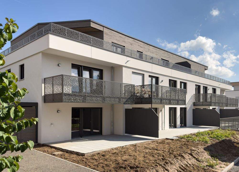 Thumbnail-3-Zimmer-Erdgeschoss-Wohnung mit Terrasse und Gartenanteil