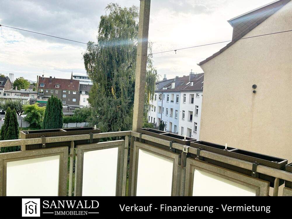 Thumbnail-5,5 Zimmer mit Balkon in sehr beliebter Lage